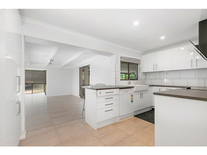 3 Cambridge Drive, Alexandra Hills QLD 4161