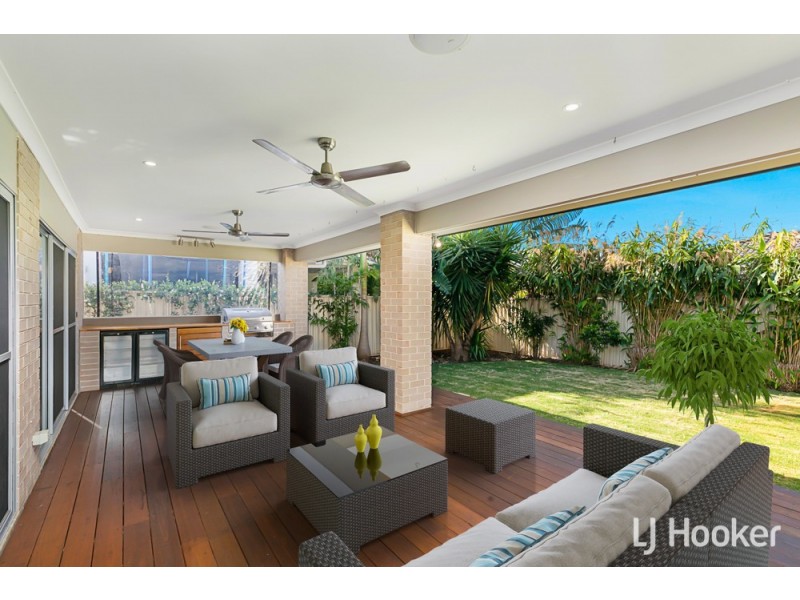 2 Beard Place, Wellington Point QLD 4160