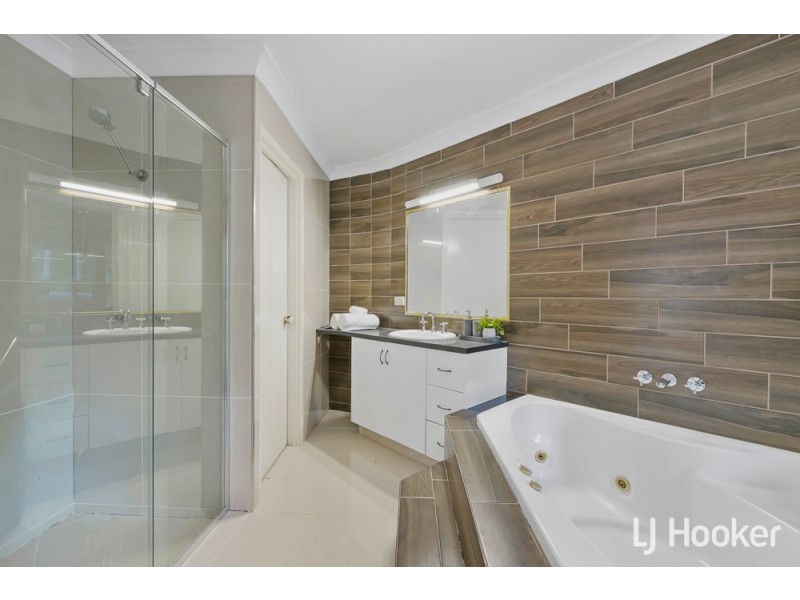 10 Ondine Court, Victoria Point QLD 4165