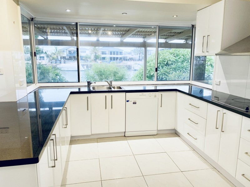 12 Voyagers Court, Cleveland QLD 4163