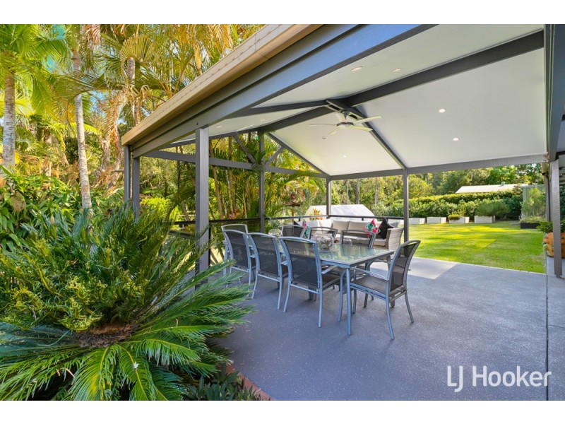 6 Grevillea Street, Redland Bay QLD 4165