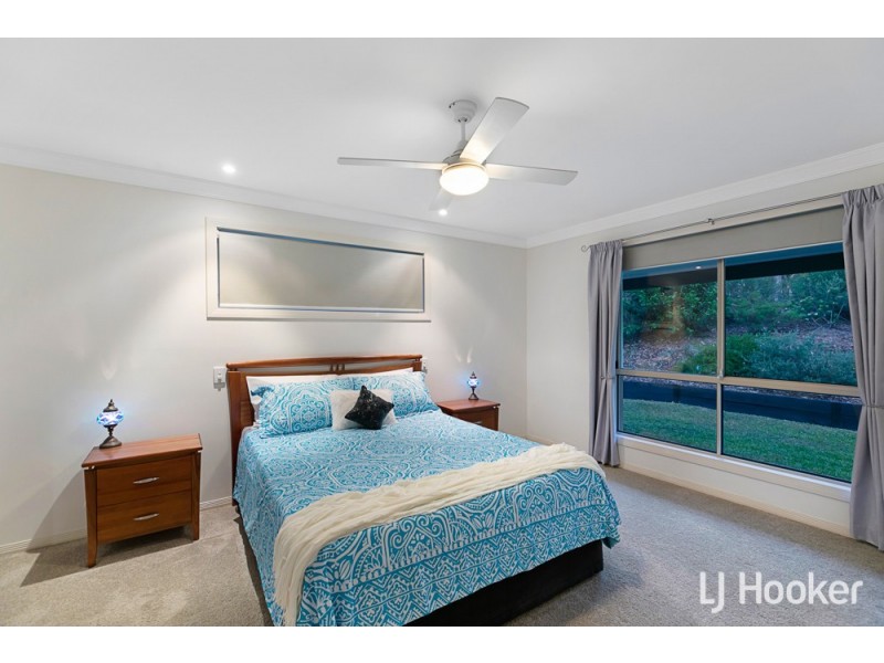 6 Grevillea Street, Redland Bay QLD 4165