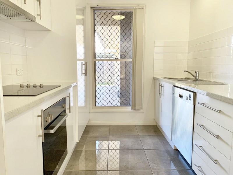 2/26 Starkey Street, Wellington Point QLD 4160