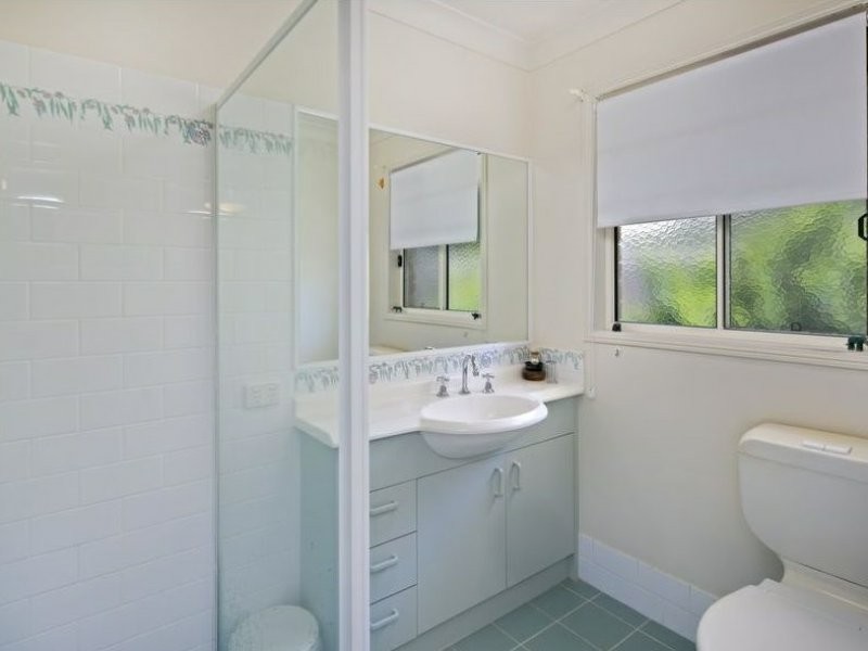 5 Holz Street, Victoria Point QLD 4165
