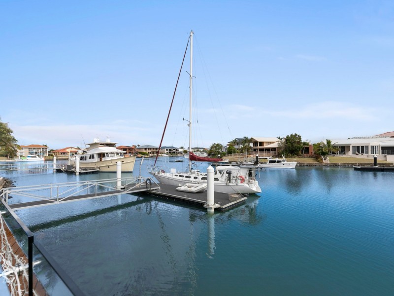 15 Kinsail Court, Raby Bay QLD 4163