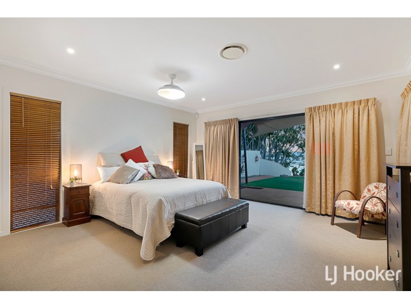 15 Kinsail Court, Raby Bay QLD 4163
