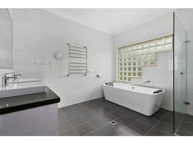 12 Flamingo Crescent, Thornlands QLD 4164