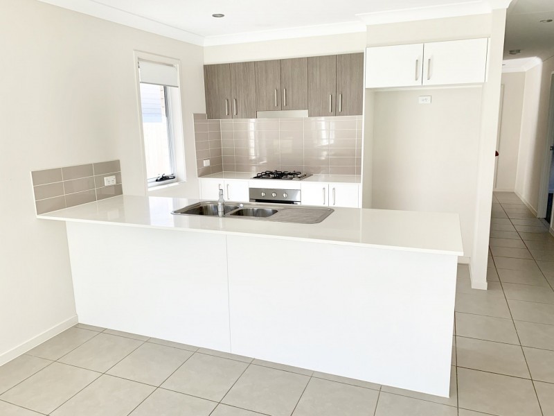 9A Jason Street, Cleveland QLD 4163