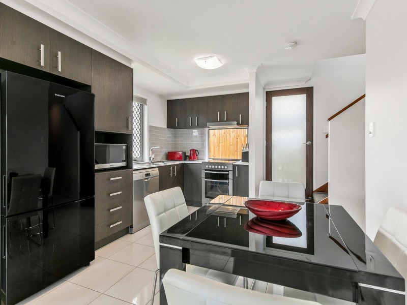 18 Shoalwater Street, Thornlands QLD 4164