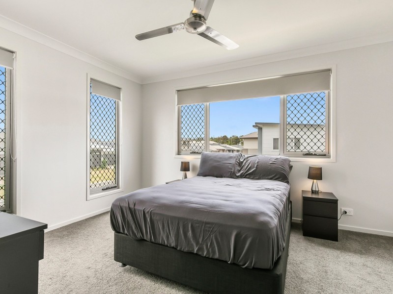 18 Shoalwater Street, Thornlands QLD 4164