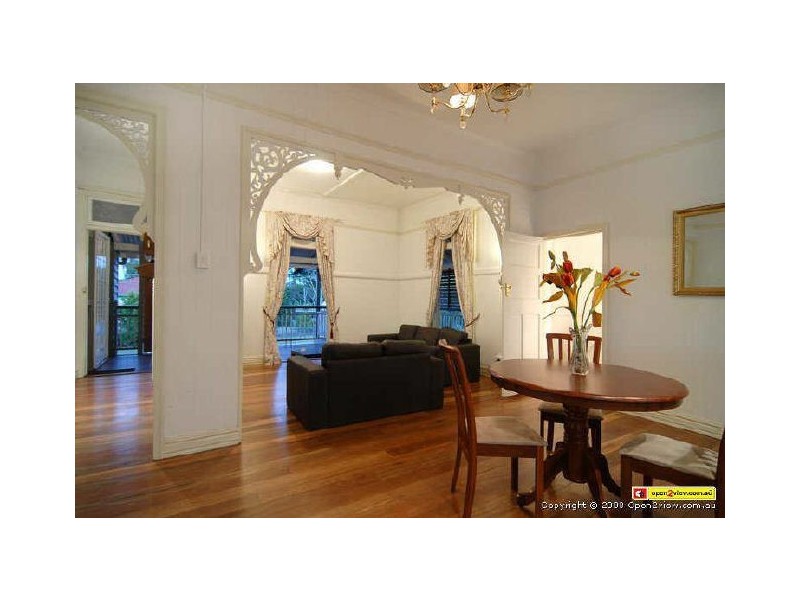 2 Keppell Street, Birkdale QLD 4159