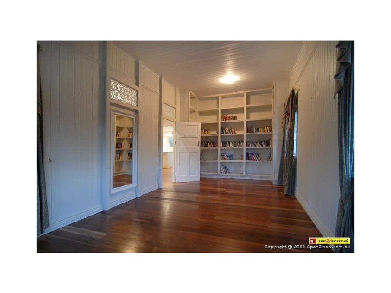 2 Keppell Street, Birkdale QLD 4159