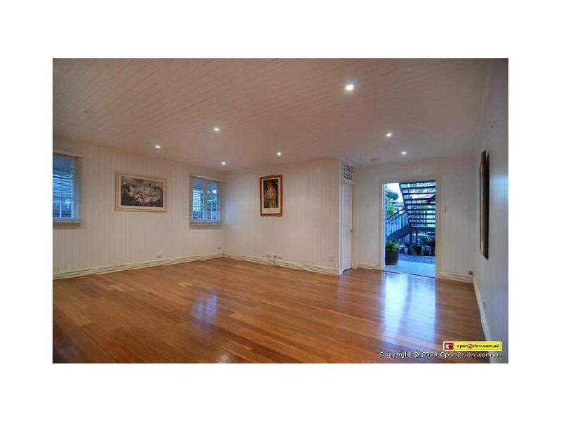 2 Keppell Street, Birkdale QLD 4159