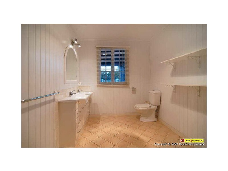 2 Keppell Street, Birkdale QLD 4159