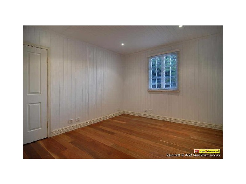 2 Keppell Street, Birkdale QLD 4159