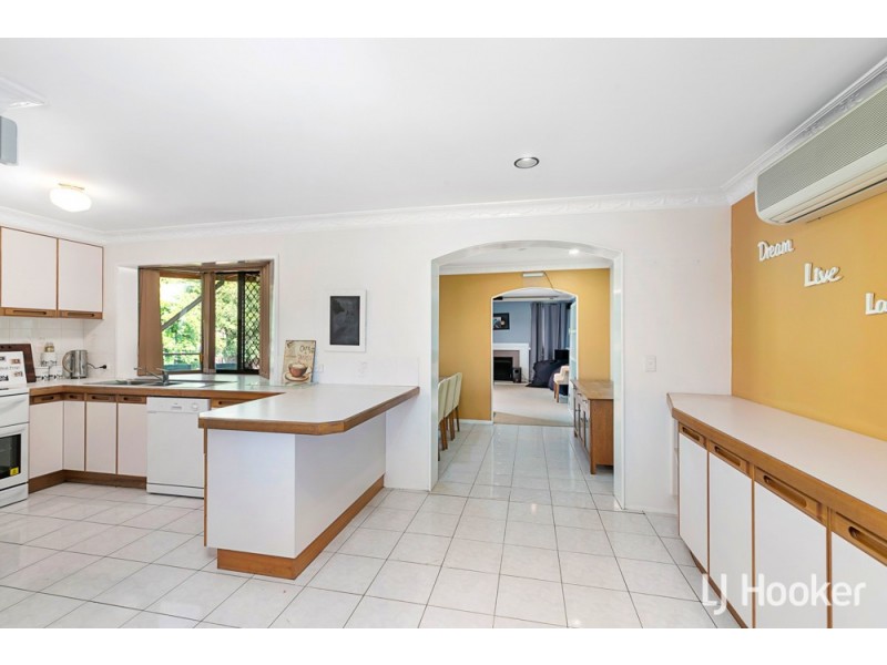 14 Justice Street, Wishart QLD 4122