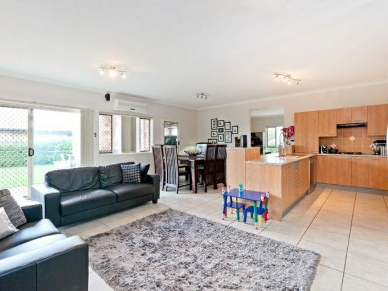 9 Cassim Place, Redland Bay QLD 4165