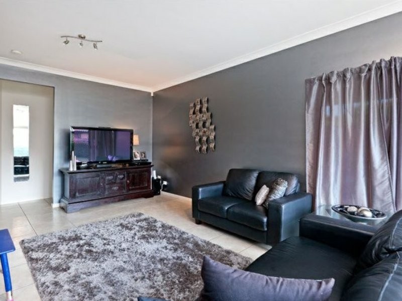 9 Cassim Place, Redland Bay QLD 4165