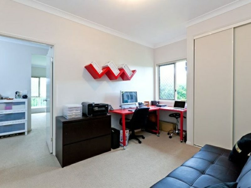 9 Cassim Place, Redland Bay QLD 4165