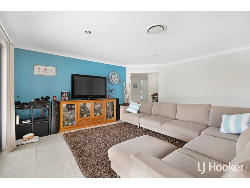 7 Burbank Road, Birkdale QLD 4159