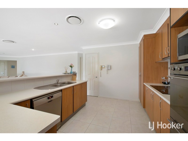 7 Burbank Road, Birkdale QLD 4159