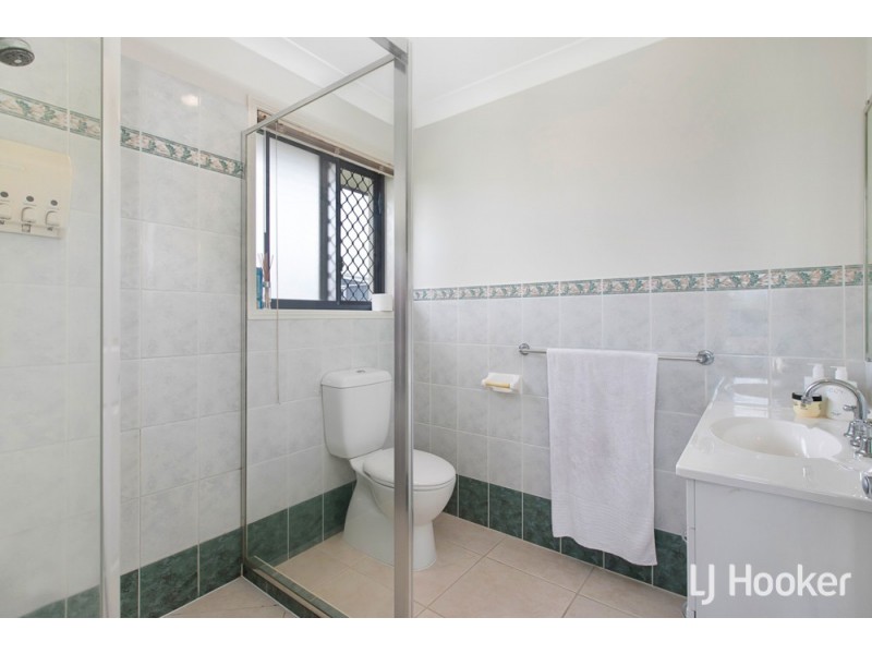 7 Burbank Road, Birkdale QLD 4159