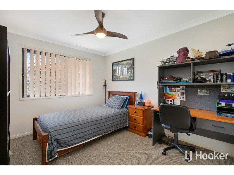 7 Burbank Road, Birkdale QLD 4159