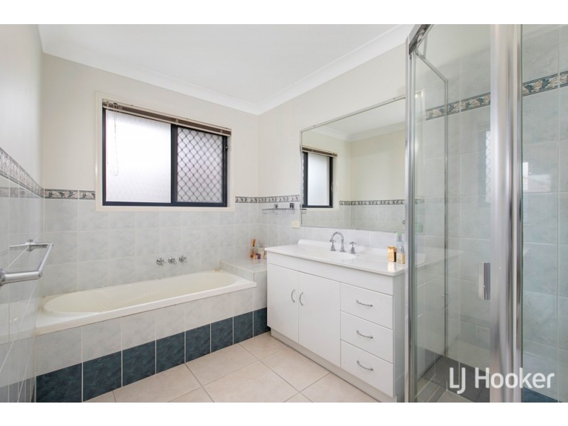 7 Burbank Road, Birkdale QLD 4159