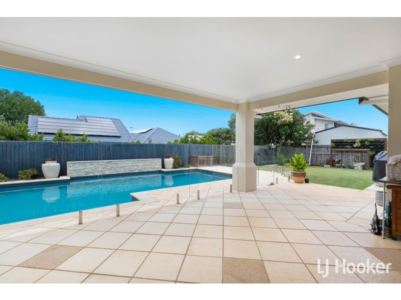 7 Burbank Road, Birkdale QLD 4159