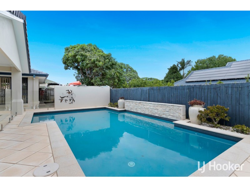 7 Burbank Road, Birkdale QLD 4159