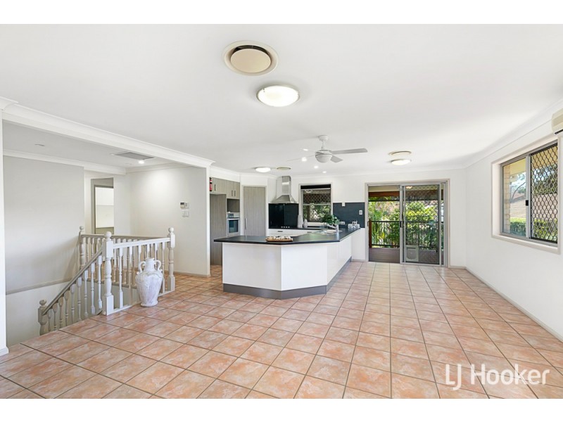 1 Ron Street, Birkdale QLD 4159