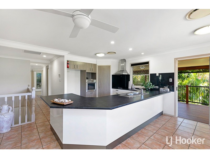 1 Ron Street, Birkdale QLD 4159