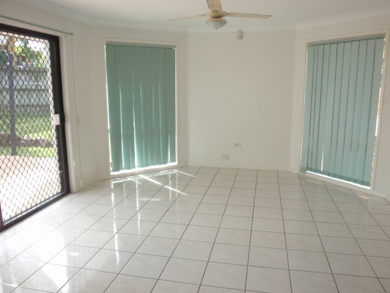 2 Eastcote Lane, Wellington Point QLD 4160