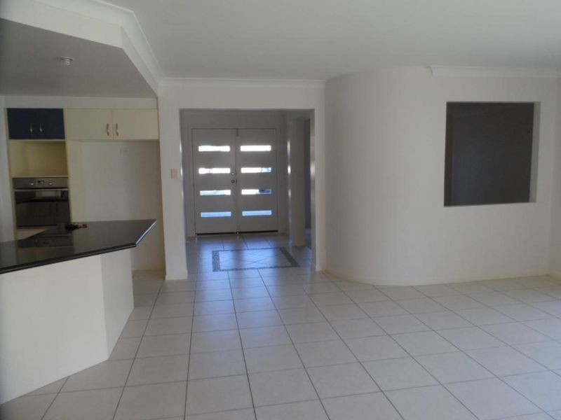 4 McConechy Drive, Victoria Point QLD 4165
