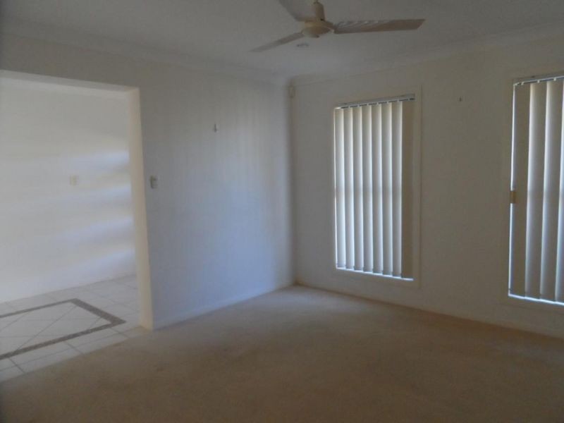 4 McConechy Drive, Victoria Point QLD 4165