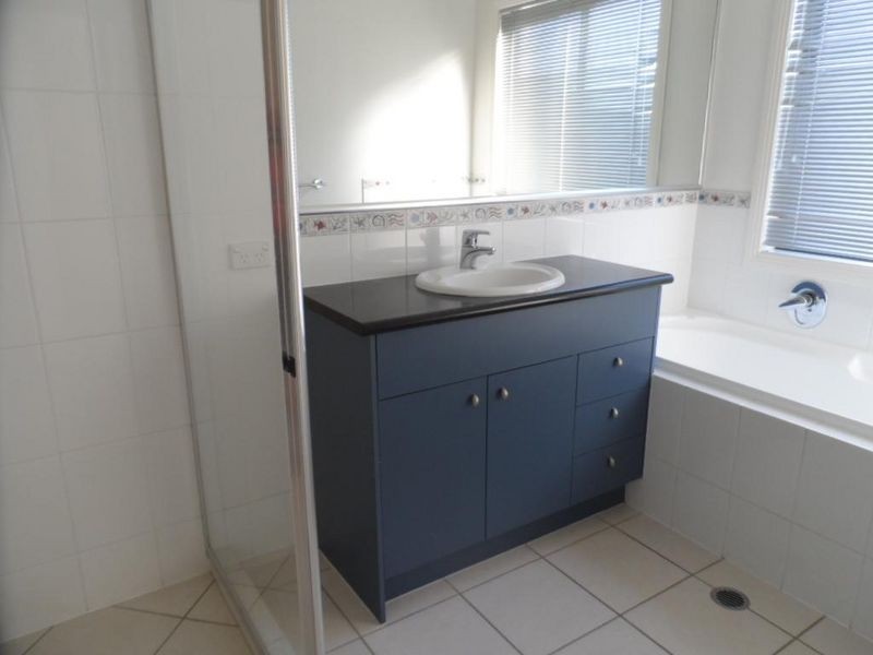 4 McConechy Drive, Victoria Point QLD 4165