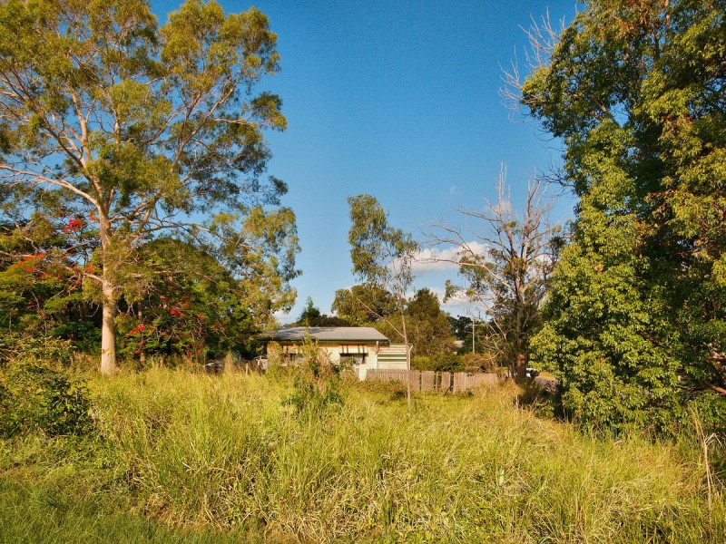 52-56 Shore Street East, Cleveland QLD 4163