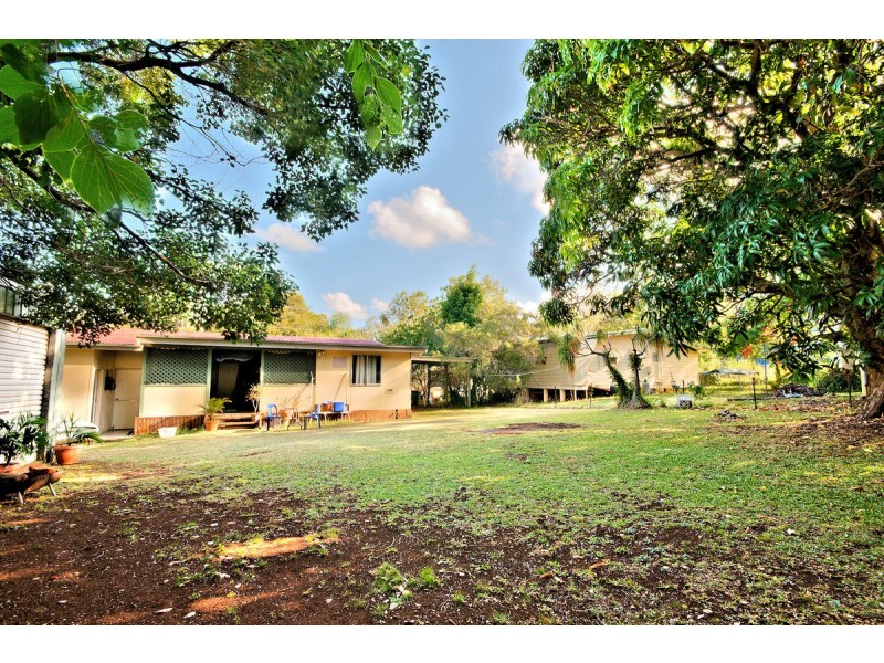 52-56 Shore Street East, Cleveland QLD 4163