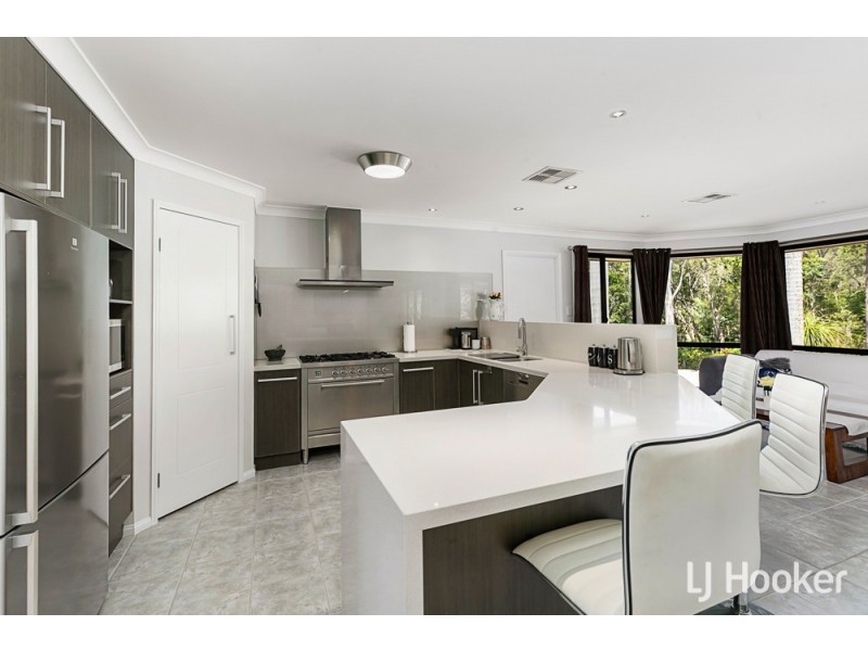 12 Grevillea Street, Redland Bay QLD 4165