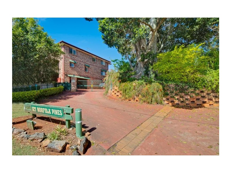 12/127 Shore Street North, Cleveland QLD 4163