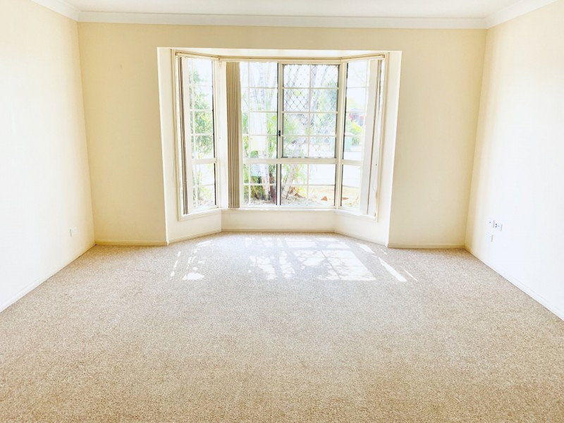 33 School Road, Victoria Point QLD 4165