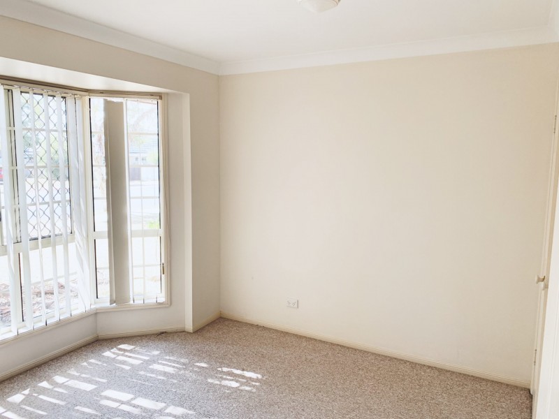 33 School Road, Victoria Point QLD 4165