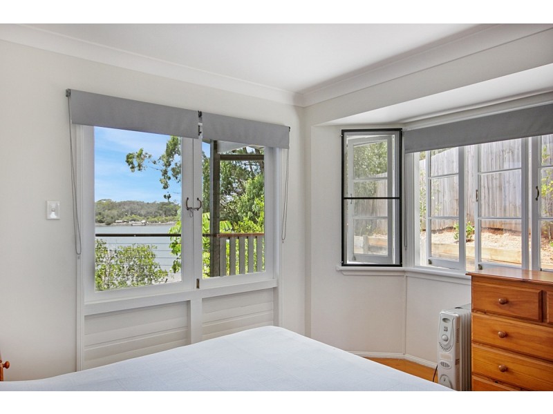 12 Russell Terrace, Macleay Island QLD 4184