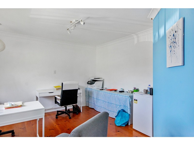 12 Russell Terrace, Macleay Island QLD 4184