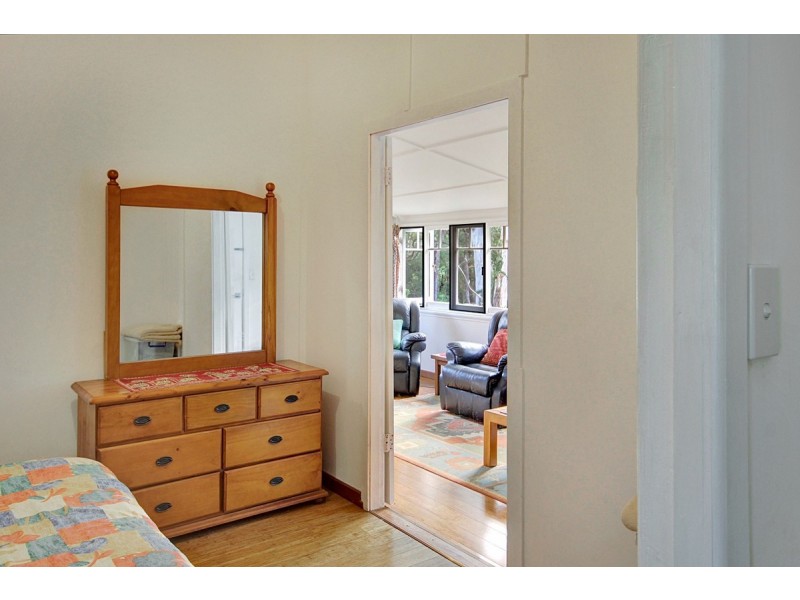 7 Brook Haven, Lamb Island QLD 4184