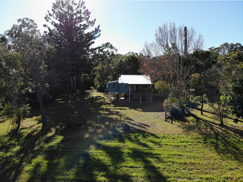 7 Brook Haven, Lamb Island QLD 4184