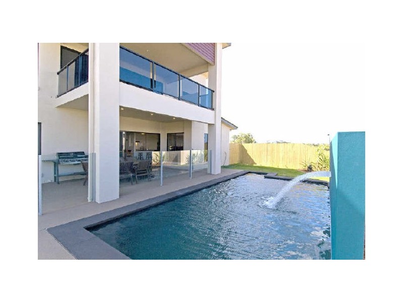 1 Baycrest Place, Thornlands QLD 4164