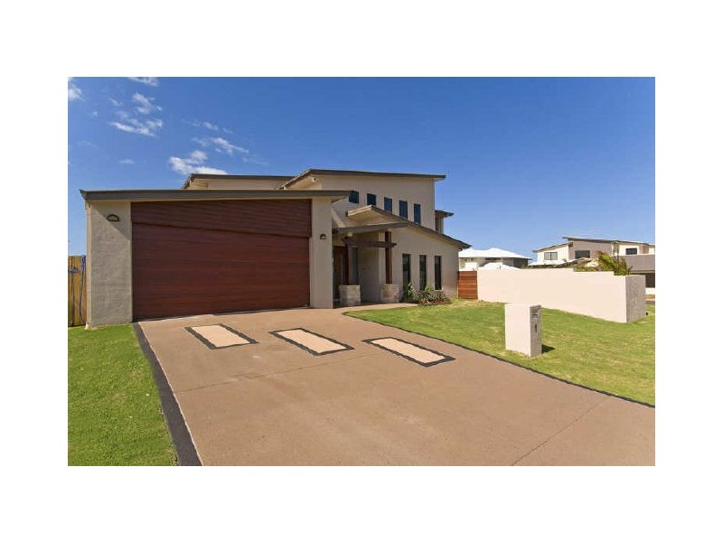 1 Baycrest Place, Thornlands QLD 4164