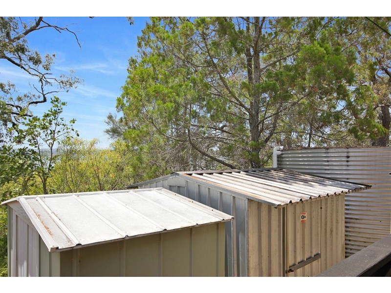 25 Blue Bay Crescent, Macleay Island QLD 4184