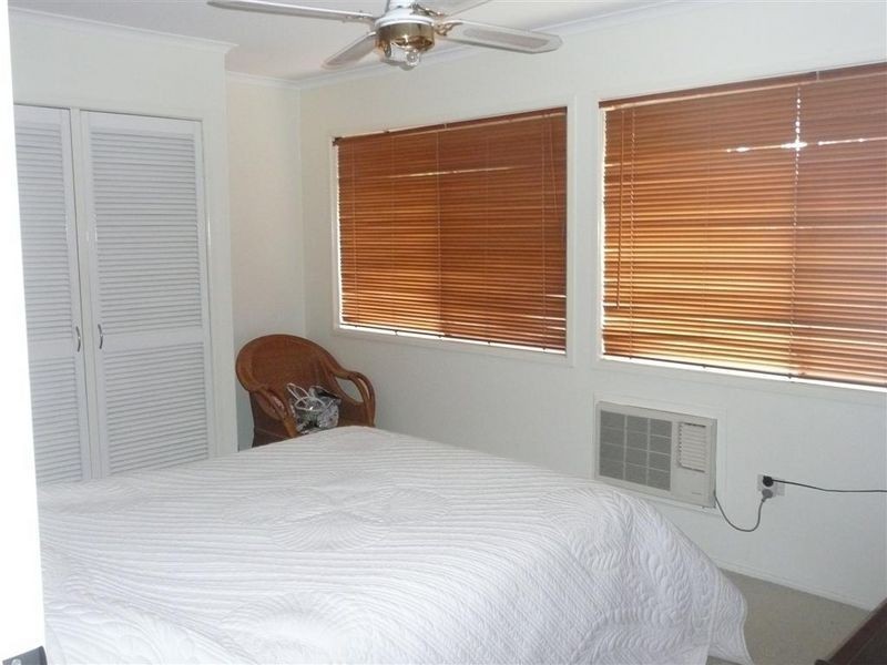 70 Haggup Street, Cleveland QLD 4163